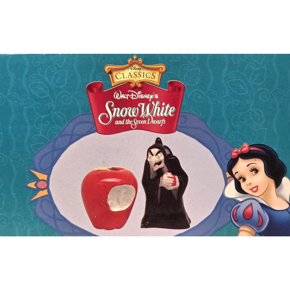 Disney Classic Snow White Evil Witch & Poisoned Apple Salt & Pepper Shakers